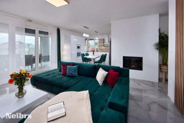 Rodinný dom s pozemkom (504m²) – novostavba