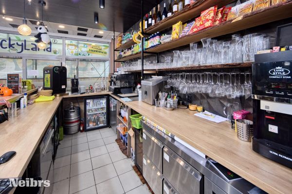 Odstúpenie zabehnutej gastro prevádzky – Pizzeria s reštauráciou a detským interiérovým ihriskom