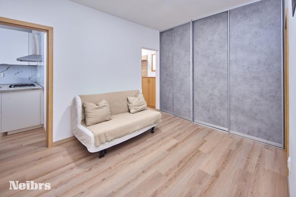 3 izbový byt s loggiou v blízkosti centra Bratislavy