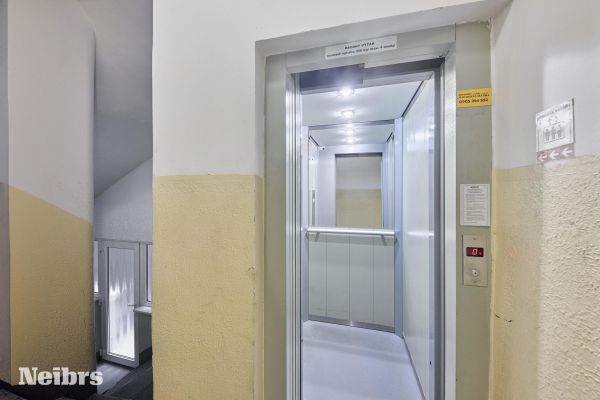 4,5 izbový byt s výhľadom na hrad, Námestie 1. mája