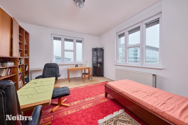 4,5 izbový byt s výhľadom na hrad, Námestie 1. mája