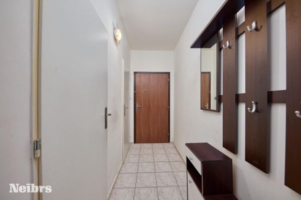 3 izbový zariadený byt, Budatínska ulica