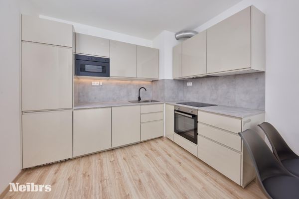 2 izbový zariadený byt, POP SLNEČNICE