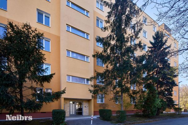 3,5 izbový byt s loggiou v tichej a zelenej časti Ružinova