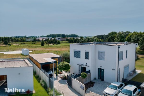 Rodinný dom s pozemkom (461m2) – Green Resort