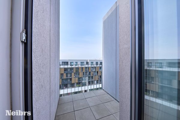 4 – izbový priestranný byt na najvyššom poschodí v projekte Slnečnice – Viladomy.