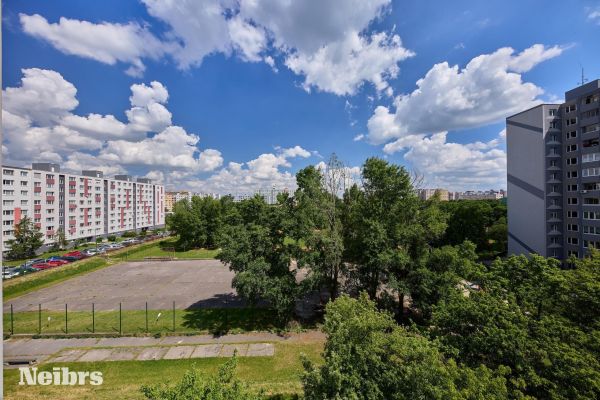 3 izbový zariadený byt, Budatínska ulica